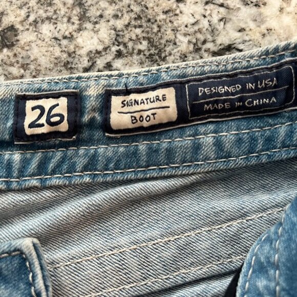 Mid Rise Boot Cut Miss Me Jeans - Picture 2 of 5